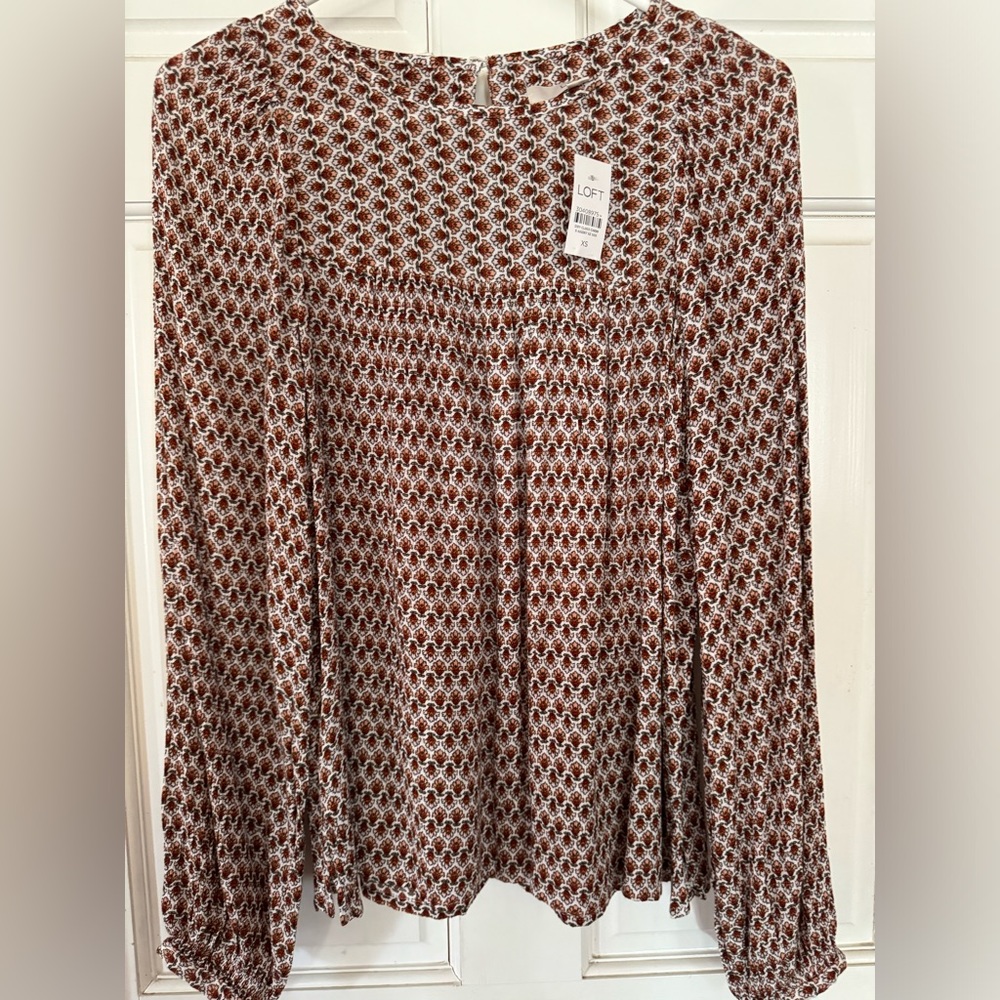 Loft NWT size XS soft airy material